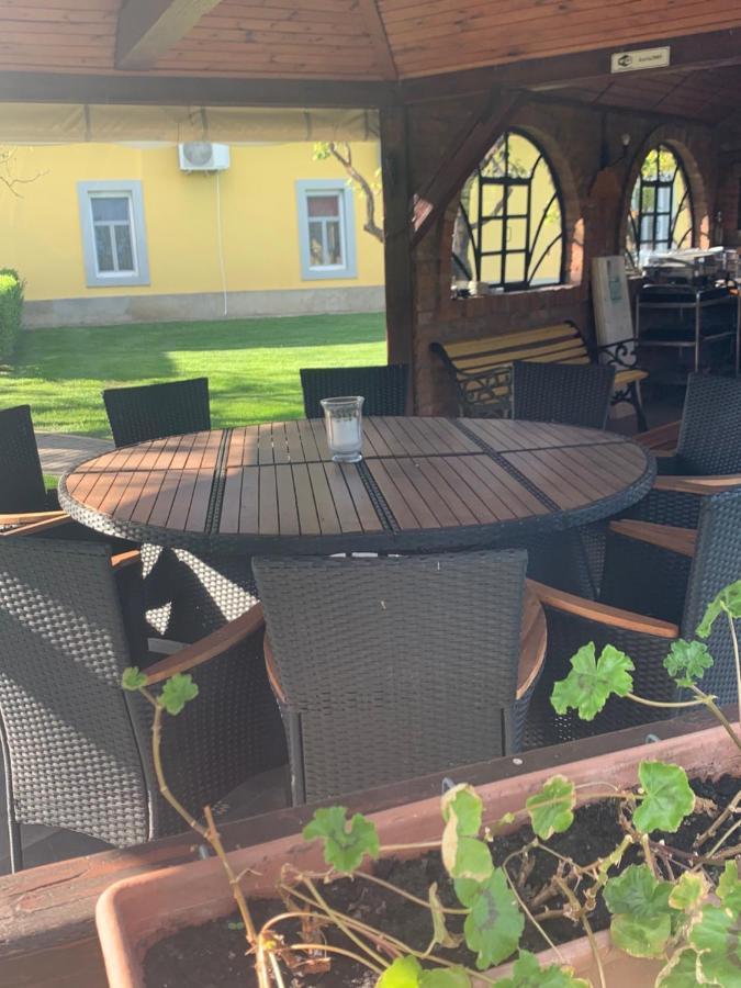 Hotel Kuria Vendeghaz Poroszló Zewnętrze zdjęcie