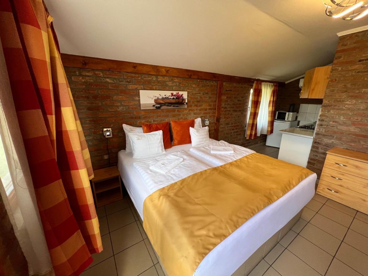 Hotel Kuria Vendeghaz Poroszló Zewnętrze zdjęcie
